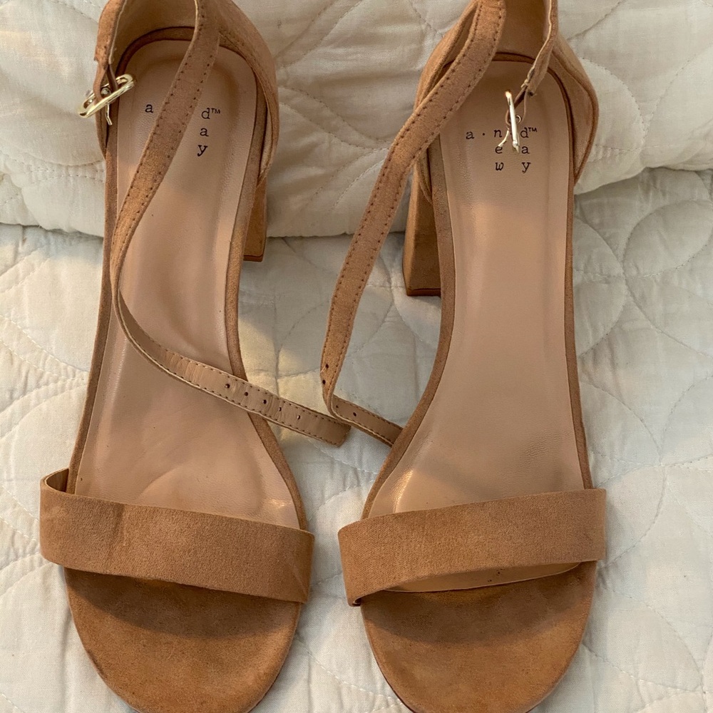 A New Day Ema High Block Heel 8.5 Tan.